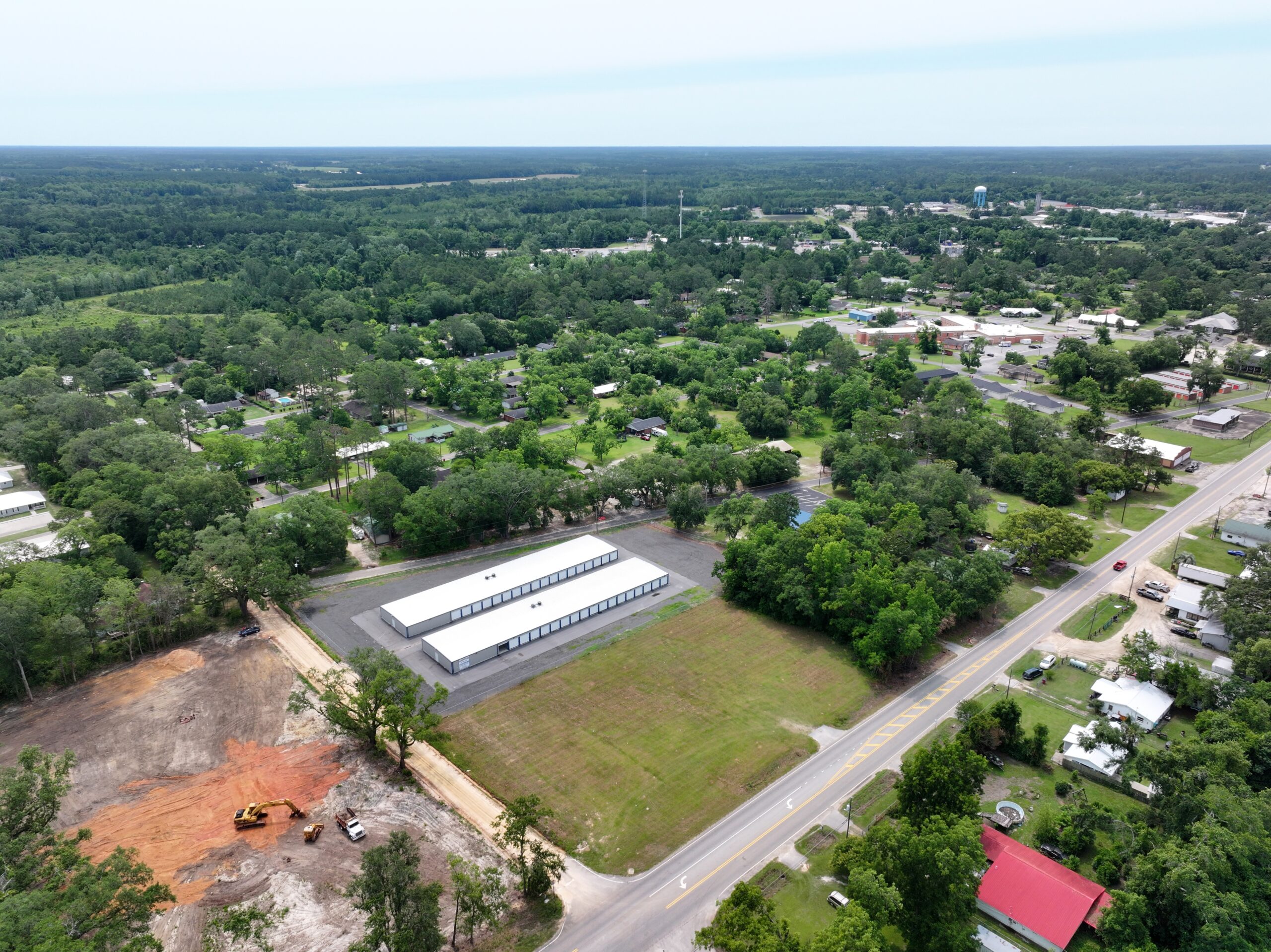 storage place in Blackshear, GA at 400ft